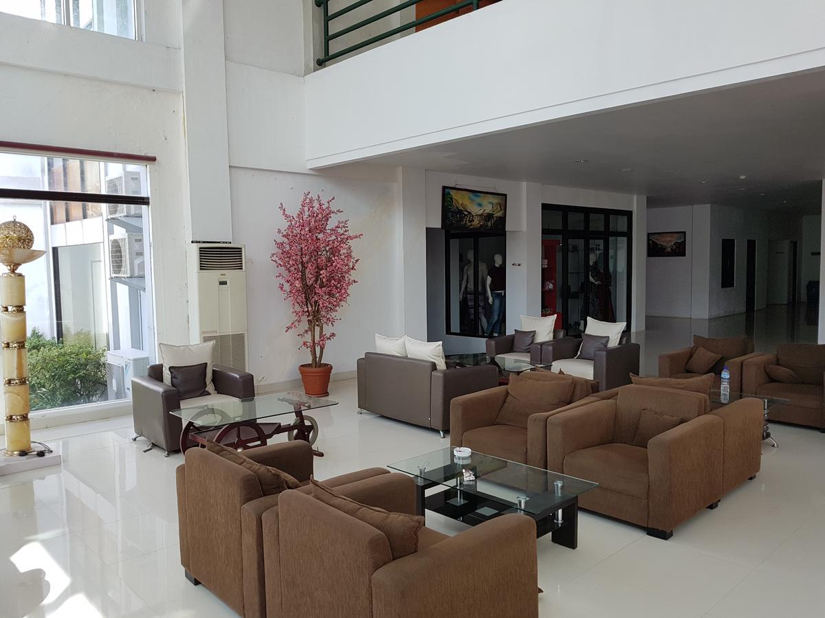 Grand Royal Taliwang Hotel Exterior photo
